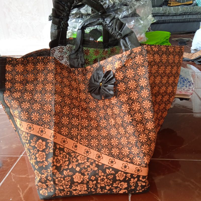 Tas hajatan batik spund bond mewah  22(0216)