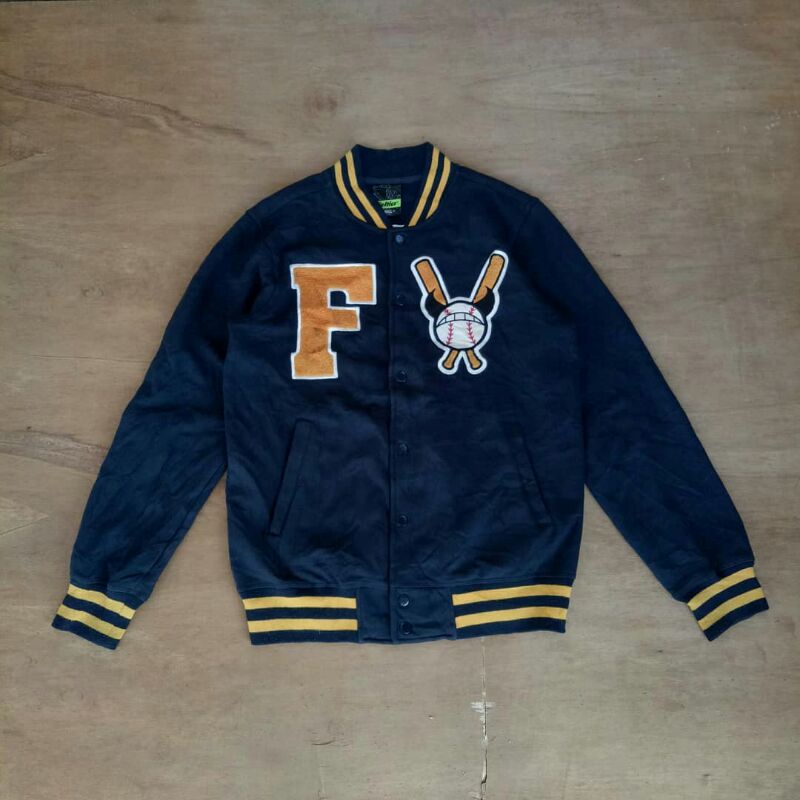 jaket varsity feltics second tag sz S