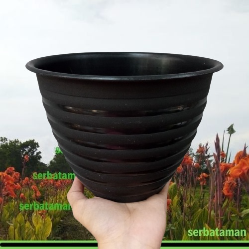 Pot Bunga ST18 Warna-Warni / Pot Tanaman Plastik