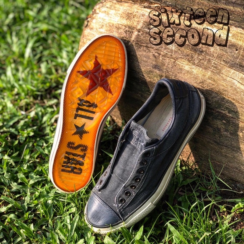 [ Size 41.5 ] CONVERSE x JOHN VARVATOS VINTAGE SEERSUCKER SLIP ON NAVY