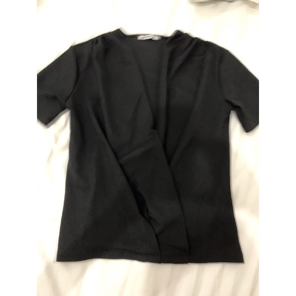zara zaratrafaluc trf v neck black top preloved S atasan wanita kaos