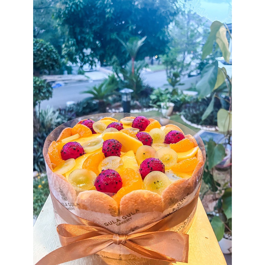 

Fruit Cake 16cm pemesanan h-1 enak premium murah