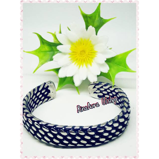 Gelang papua anyam lebar