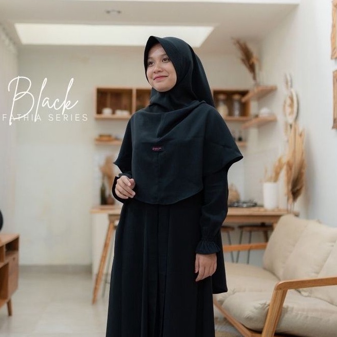 Kaffah Hijab | Set Gamis Jilbab Syari | Fathia Black