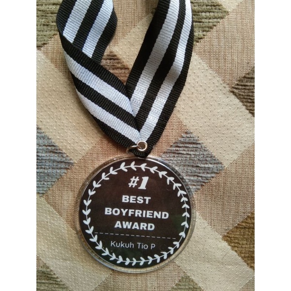 MEDALI CUSTOM/KADO ULTAH/KADO WISUDA/HADIAH