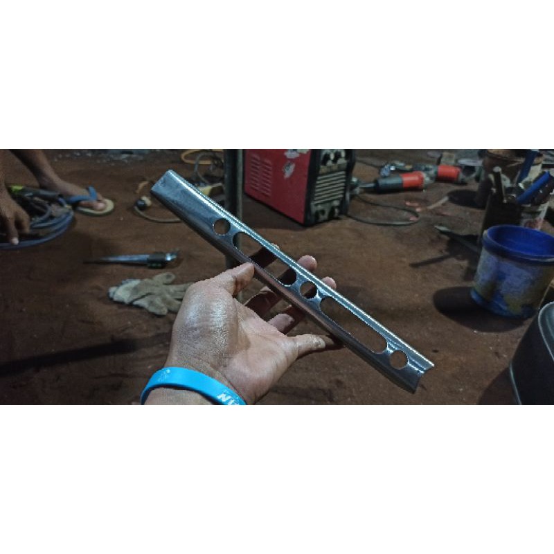 manisan rangka cb gl gl100 k5 depan model oval pnp pangkon tiger