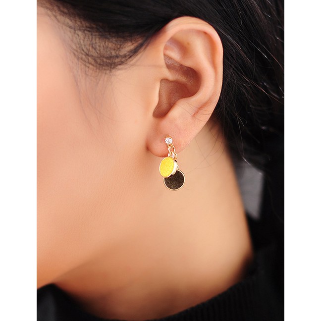 LRC Anting Tusuk Fashion Yellow Two-tone Flannel Ring Studs D59113