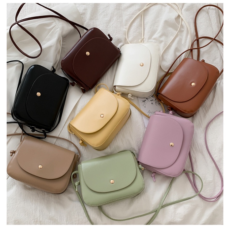 TAS SELEMPANG WANITA BAHAN KULIT MODEL KOREA/TAS CASUAL KEKINIAN MODEL KOREA BAHAN KULIT SINTETIS