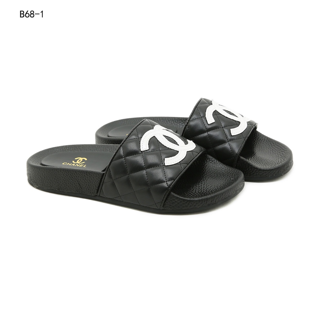 Ch CC Logo Slide Sandals in Calfskin #B68-1