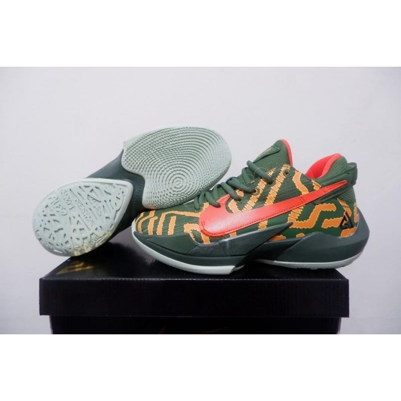 SEPATU N I K E ZOOM FREAK 2 "NIKE BY YOU ARMY" GREEN/ORANGE-BLACK