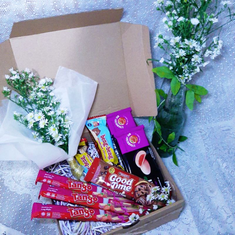 

GIFTBOXSNACK/GIFTBOXWISUDA/GIFTBOXULANGTAUN/HADIAHBOXSNACKMURAH