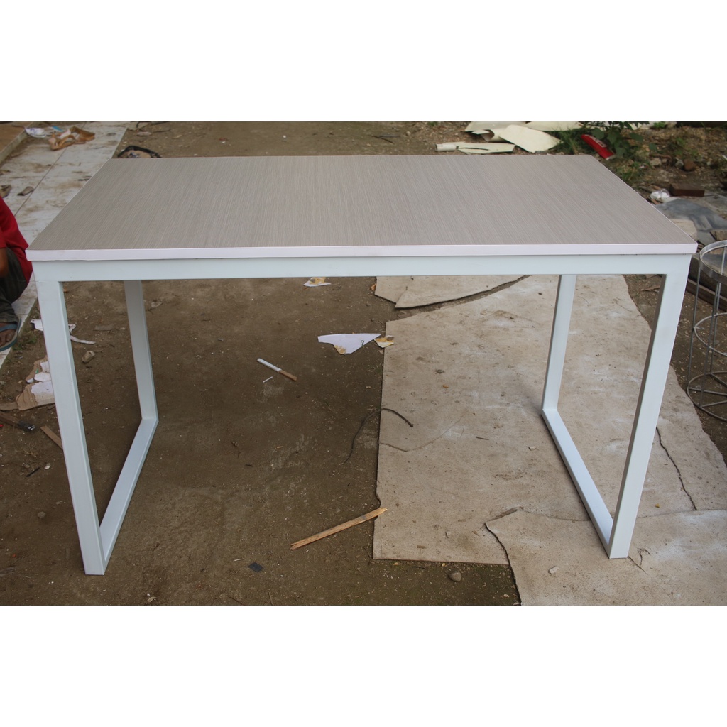 meja kerja | meja belajar minimalis rangka besi dan laminasi hpl sangat  kuat dan kokoh