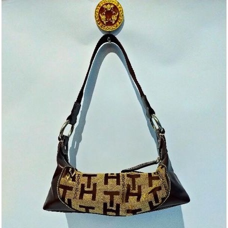 Preloved Tas Ketek Tommy Hilfiger