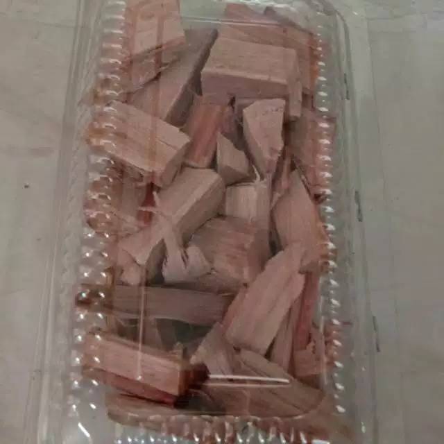 

kayu bajakah / akar bajakah kering / bajakah kalimantan