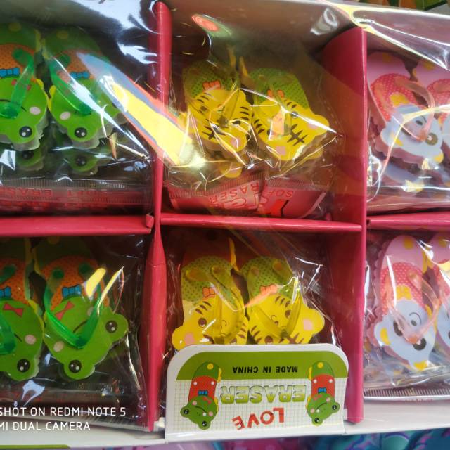 

Penghapusan pencil berkarakter sendal isi 30 pcs satu box