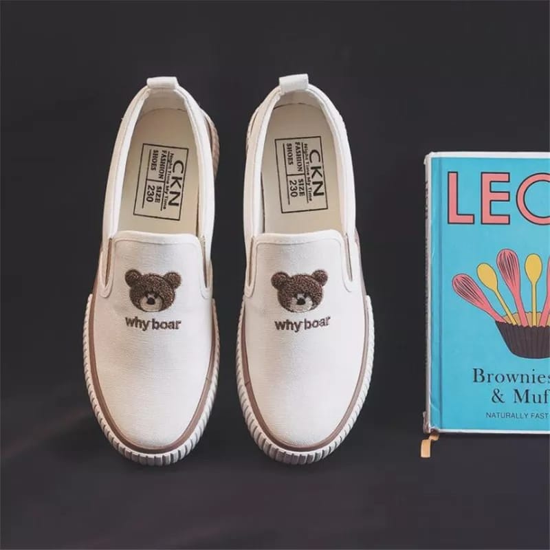 Sepatu Slip On Wanita Kanvas Bear AG14-6