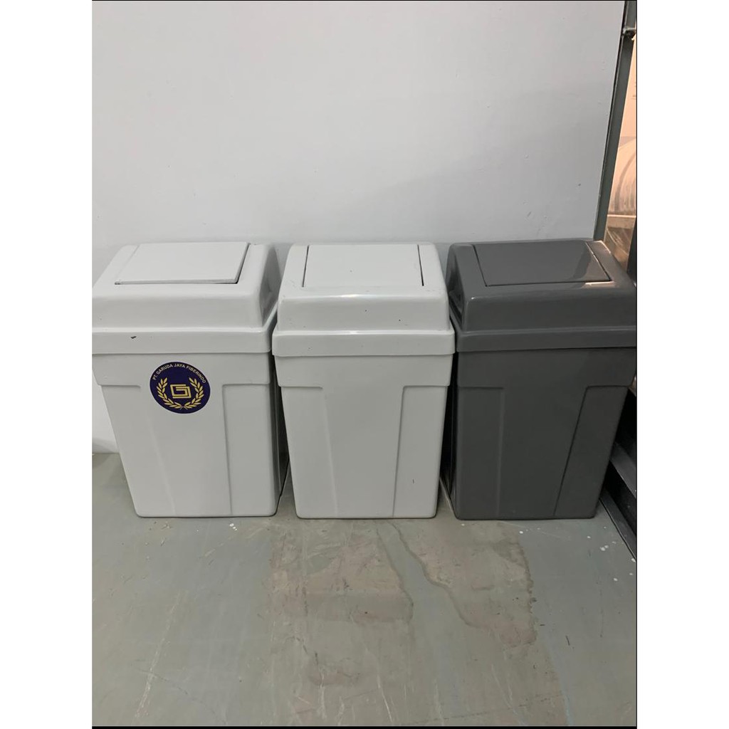 Tempat sampah /Tong sampah fiber 70 liter