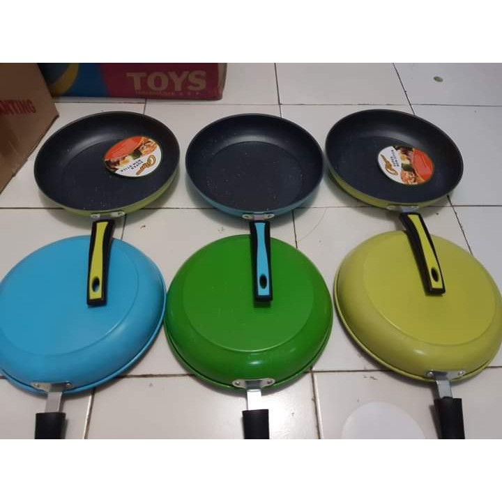 TEFLON CALYPSO DIAMETER 24 CM/Flypan / Wajan penggorengan / Teflon penggorengan