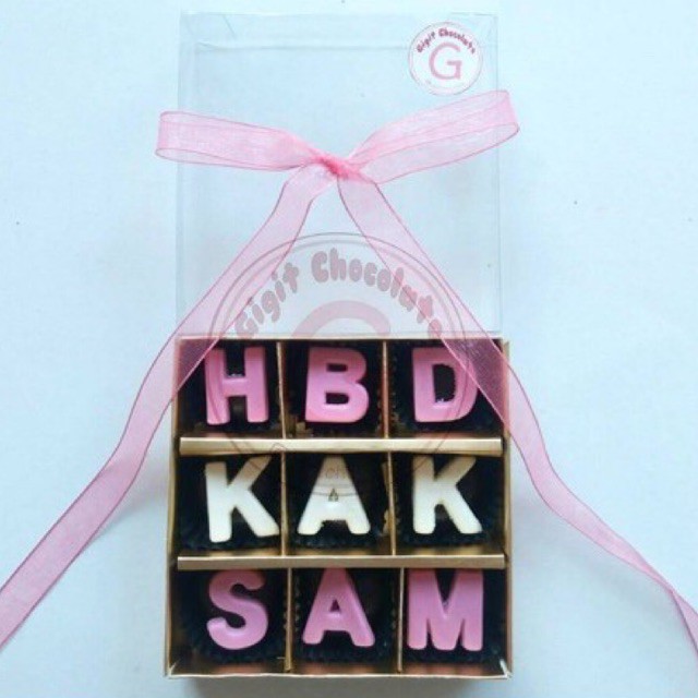 

Coklat Huruf Sekat 3x3 by Gigit Chocolate | Coklat Valentine Coklat Birthday Ulang tahun Anniversary