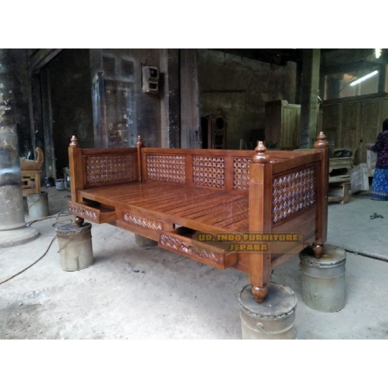 bale bale besar kursi tamu ukir kursi teras minimalis bahan kayu jati jepara