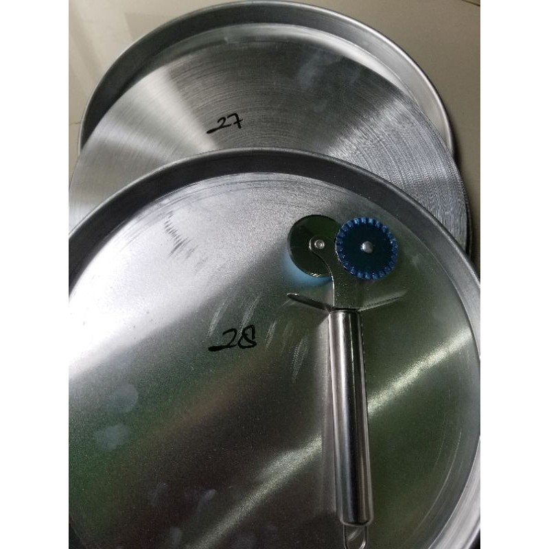 

3pcs Loyang pizza + cutter pizza 28cm