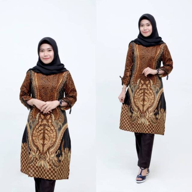 Batik Wanita Muslim