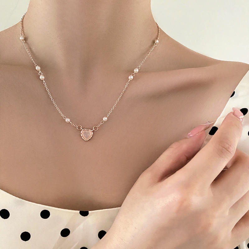 Kalung Rantai Klavikula Desain Hati Aksen Mutiara Untuk Perempuan