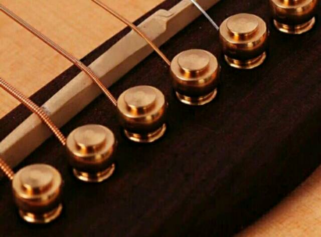 Pin gitar emas pin gitar 6 pcs warna keemasan bahan logam