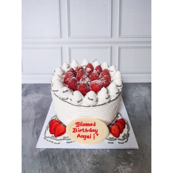 

Simple B'day Cake