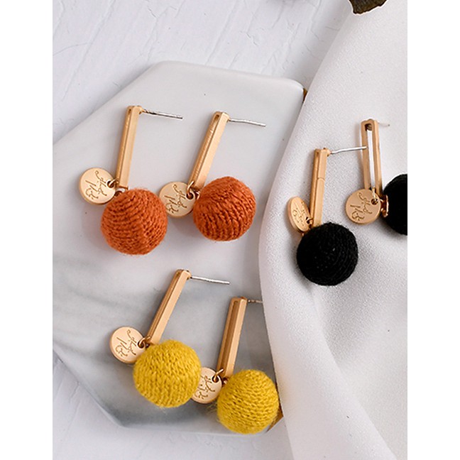 LRC Anting Tusuk Fashion S925 Silver Needle Ball Earrings D27862