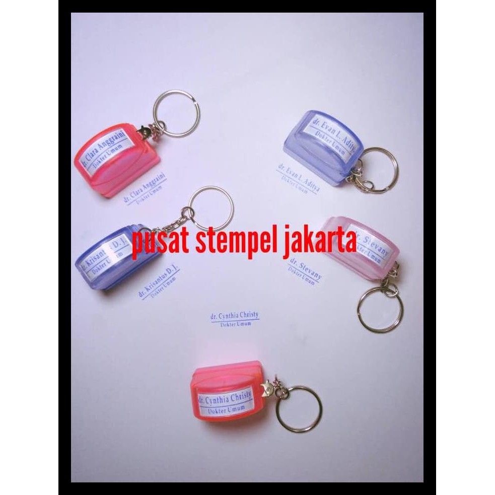 

Murmer Stempel Gantungan Kunci Transparan (Warna Warni) Promo