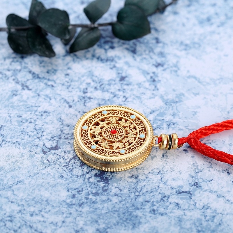 [Ready Stock]Fashion Gold-Plated Hollow round Pendant Pendant Necklace