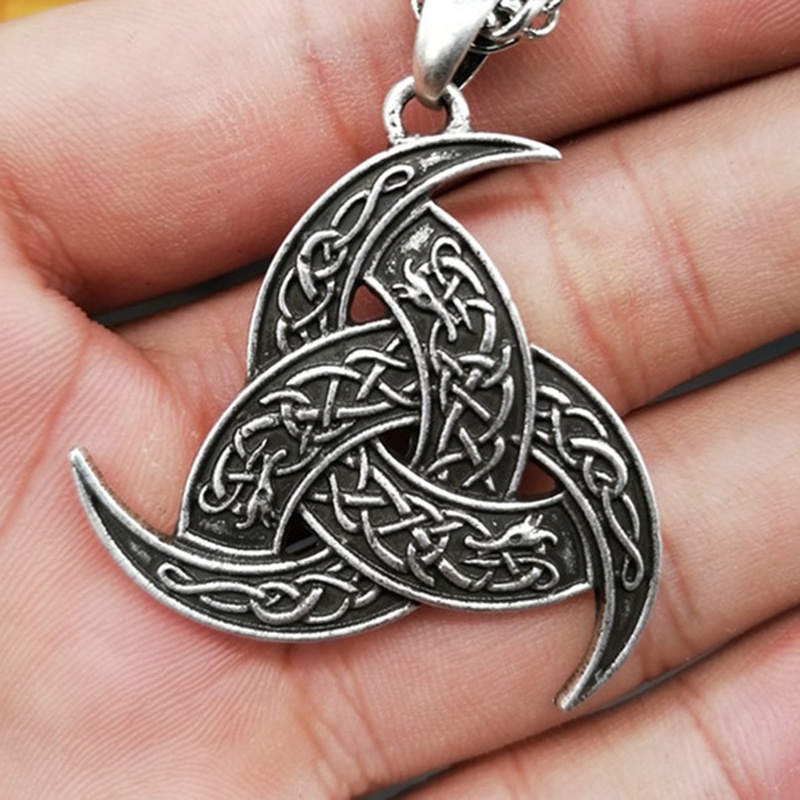 Kalung Liontin Segitiga Naga Celtic Bahan Stainless Steel Gaya Vintage Untuk Pria