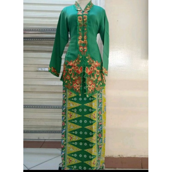 Kebaya Encim Modern Lengan Panjang Kebaya Encim Bordir Kebaya Betawi Modern Kebaya Kartini Kebaya Bordir Kebaya Jumbo Terbaru-Ijo botol