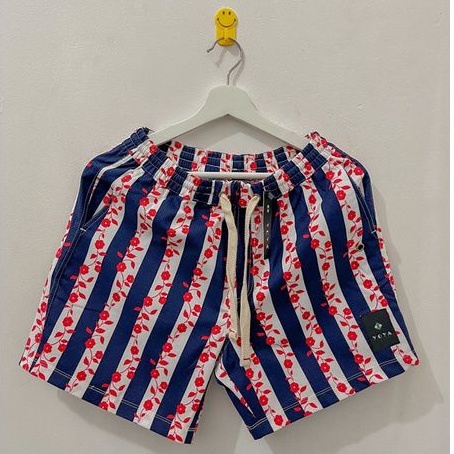 CELANA BOXER SANTAI CEWE COWO DISTRO PREMIUM Material : Katun TWILL Garment Motif Bunga Garis Merah 
