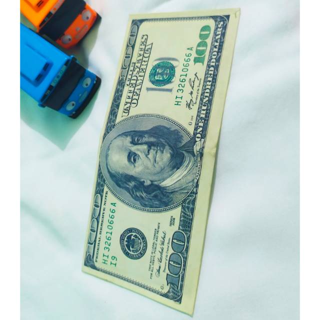 Dompet lipat uang dolar amerika 100