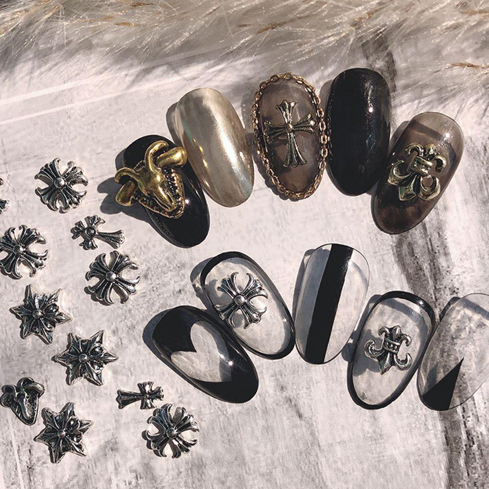 Needway Gagak Jantung Nail Art Perhiasan Logam Alloy Gaya Lama Rivet Perhiasan Neo-gothic Retro DIY Nail Art Ornamen