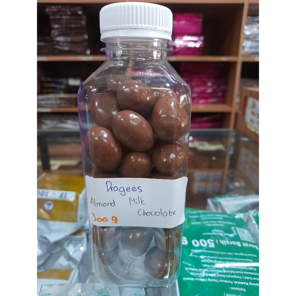 almond milk chocolate dragees 300gr