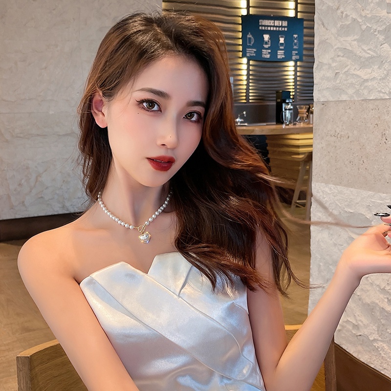 Korea Fashion Wanita Cahaya Mewah Elegan Retro Mutiara Cinta Liontin Kalung