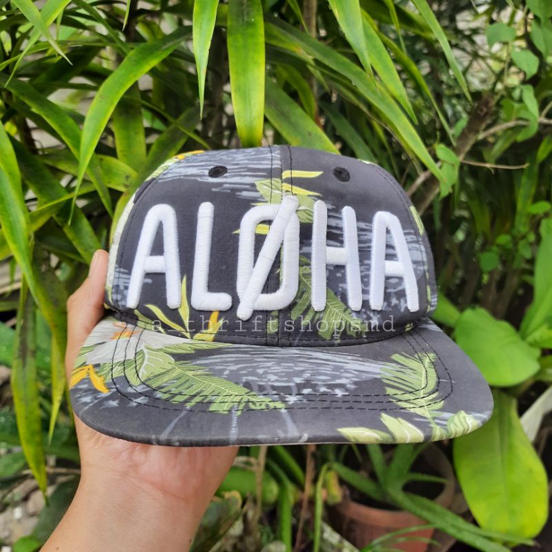 Topi H&M Aloha