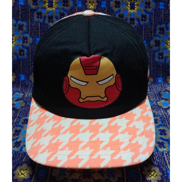 topi iron man