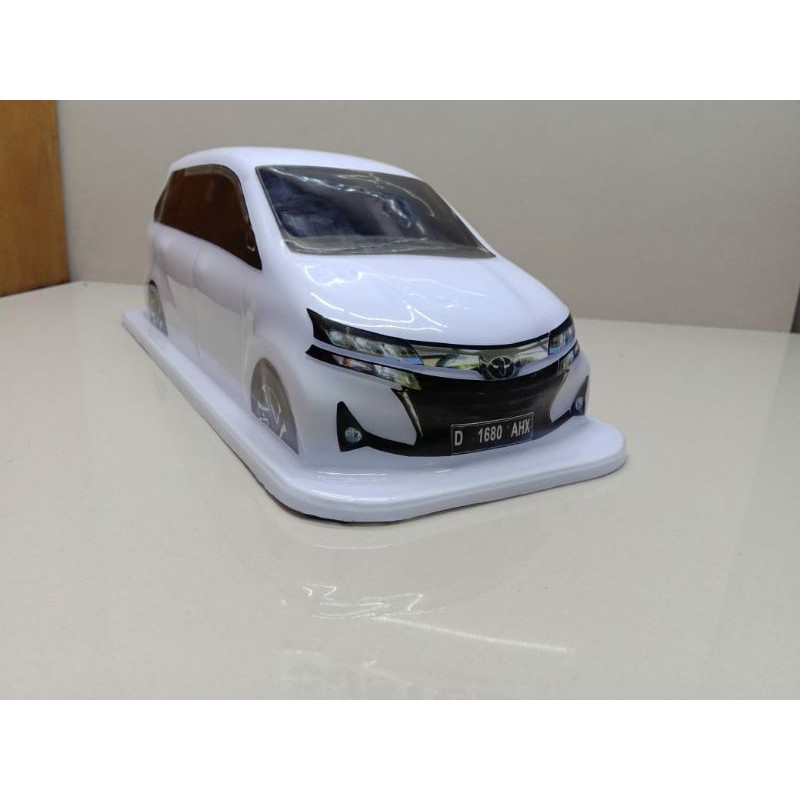 Tempat Tissu Miniatur Avanza