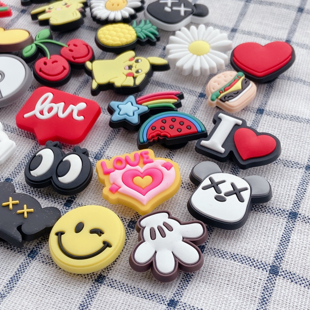 Croc Sepatu Anak Laki-Laki / Perempuan Model Kancing croc / jibz / croc / DIY