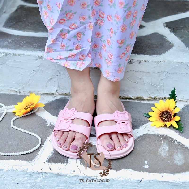 Sandal Slop Gesper Ban Dua Kelinci Colourfull Creative Homeware 688