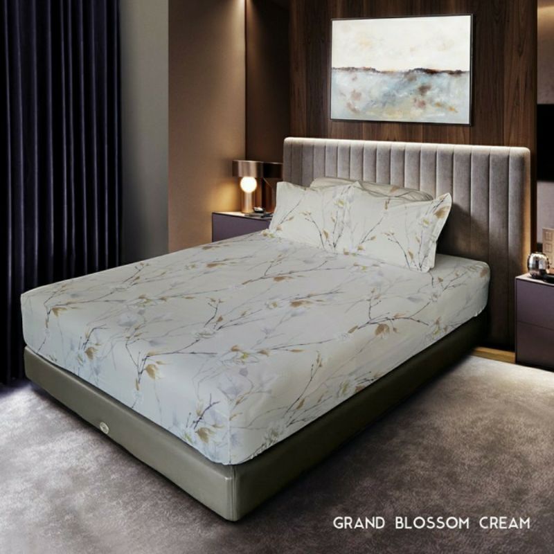 Celina By King Rabbit Cotton Silk Sprei Double Motif Grand Blossom Cream
