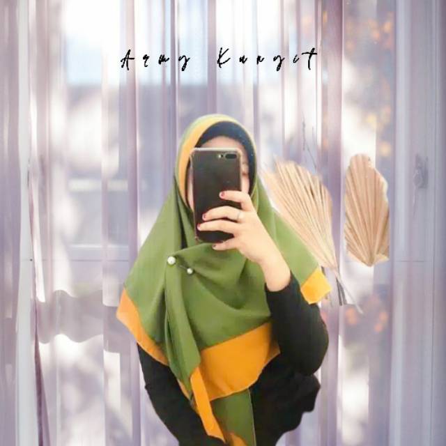 Hijab Bolak Balik Deqiara