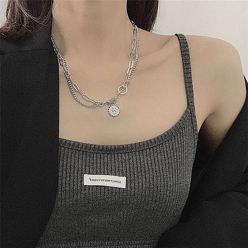 Kalung Rantai Logam Ganda Wanita Dengan Liontin Koin Kepala Cantik/ Aksesoris Fashion