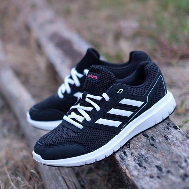 Adidas Duramo blaack white