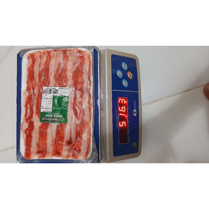 

SLICEBEEF500 GR 100 % Halal