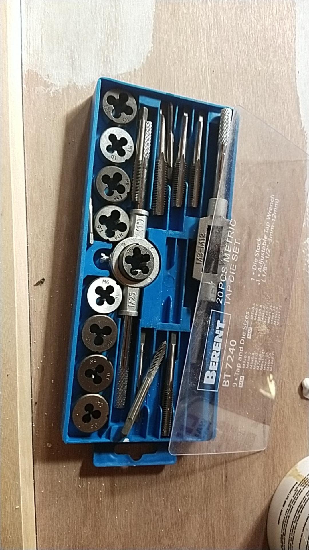 Berent Alat Senai Dan Tap Baut Set 20 Pcs Tap And Die M3-m25 Bt7240